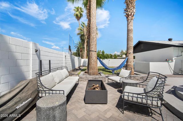 4916 E SURREY Avenue, Scottsdale, AZ 85254
