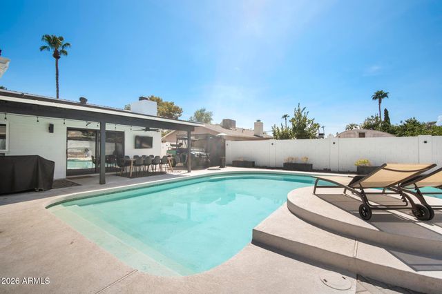 4916 E SURREY Avenue, Scottsdale, AZ 85254