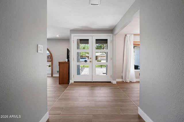 4916 E SURREY Avenue, Scottsdale, AZ 85254