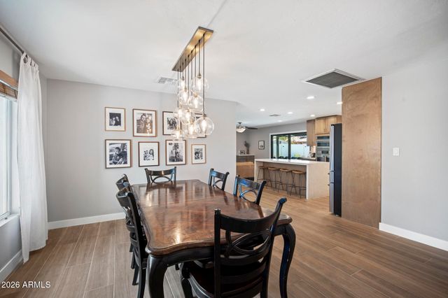 4916 E SURREY Avenue, Scottsdale, AZ 85254