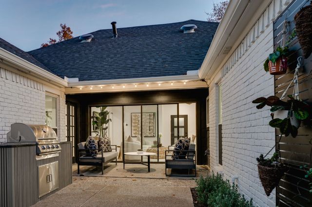 6423 Wrenwood Drive, Dallas, TX 75252