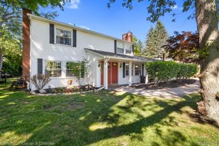 37480 Rhonswood Drive, Farmington Hills, MI 48167