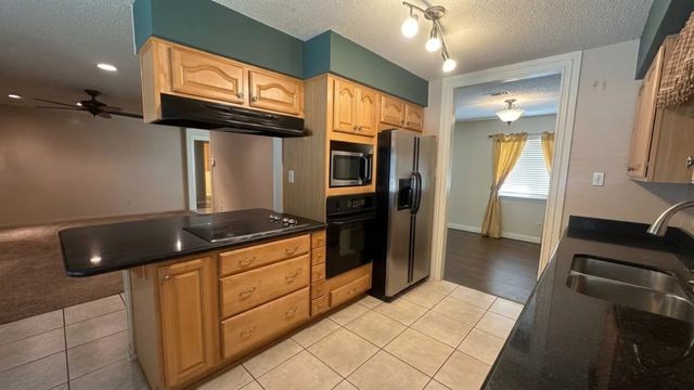 2526 Nottingham Place, Grand Prairie, TX 75050