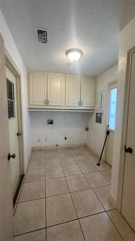 2526 Nottingham Place, Grand Prairie, TX 75050