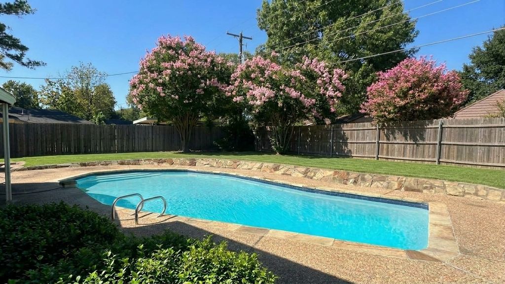 2526 Nottingham Place, Grand Prairie, TX 75050 — photo 2