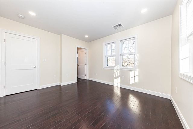 48 Caldwell Road 48, Waltham, MA 02453