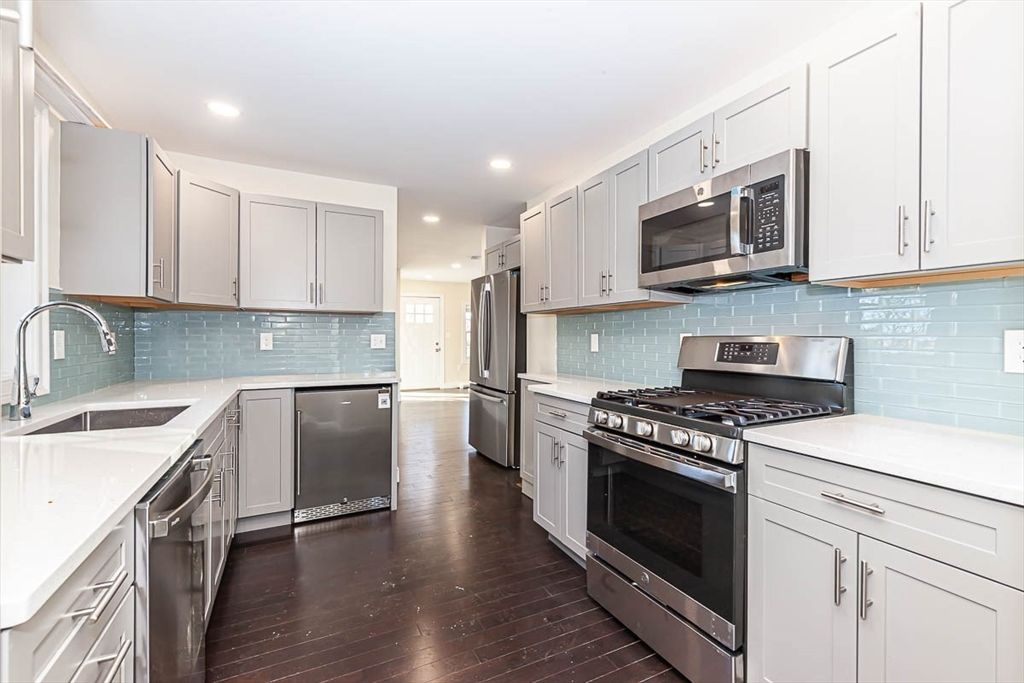 48 Caldwell Road 48, Waltham, MA 02453