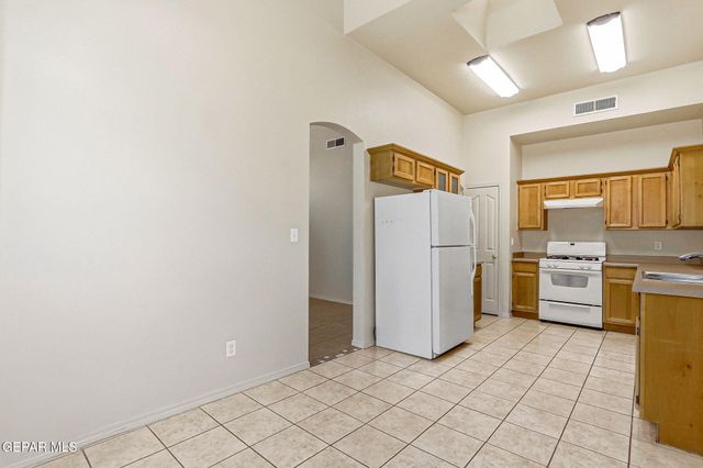 1445 PASEO DE FLOR Street, El Paso, TX 79928