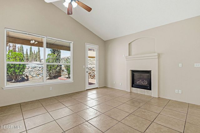 1445 PASEO DE FLOR Street, El Paso, TX 79928