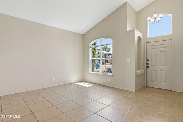 1445 PASEO DE FLOR Street, El Paso, TX 79928