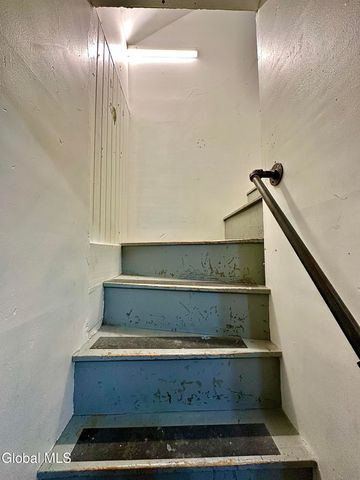 36 Garfield Avenue, Schenectady, NY 12304