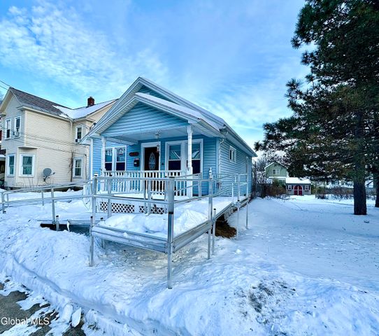 36 Garfield Avenue, Schenectady, NY 12304