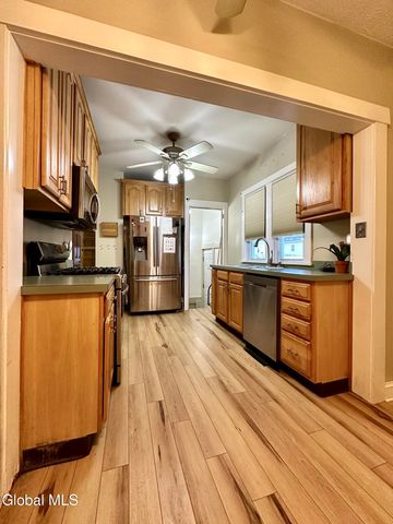 36 Garfield Avenue, Schenectady, NY 12304