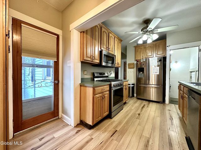 36 Garfield Avenue, Schenectady, NY 12304