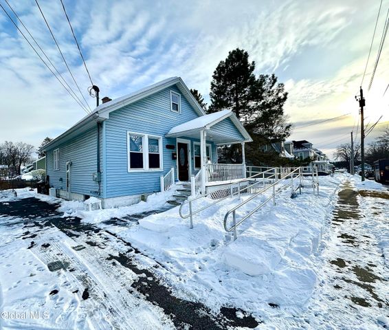 36 Garfield Avenue, Schenectady, NY 12304