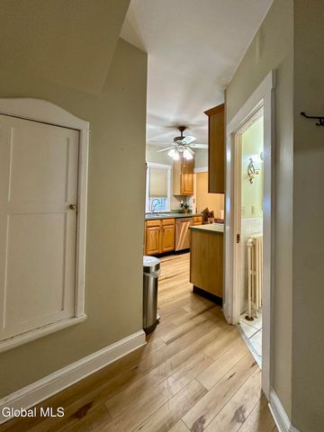 36 Garfield Avenue, Schenectady, NY 12304