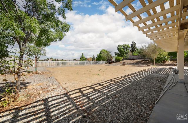 13504 Carpaccio Lane, Bakersfield, CA 93306