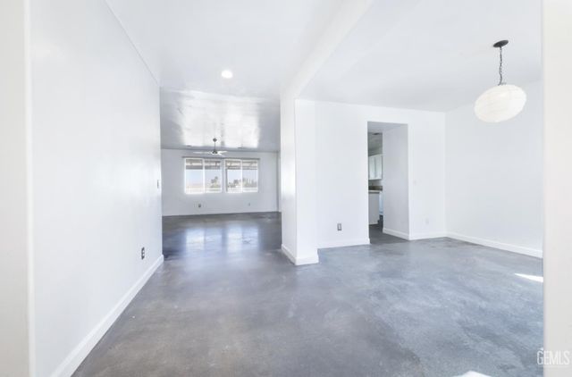 13504 Carpaccio Lane, Bakersfield, CA 93306