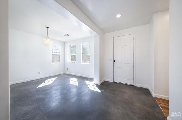 13504 Carpaccio Lane, Bakersfield, CA 93306