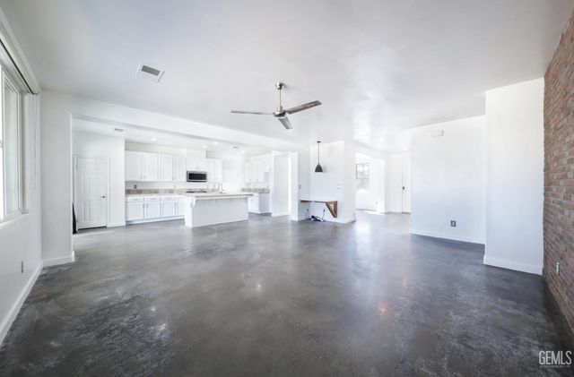 13504 Carpaccio Lane, Bakersfield, CA 93306