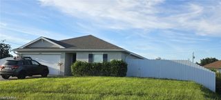 2908 43rd ST SW, Lehigh Acres, FL 33976