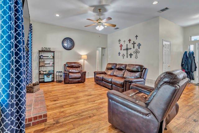 1411 Honeysuckle Ridge Court, Midlothian, TX 76065