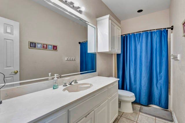 1411 Honeysuckle Ridge Court, Midlothian, TX 76065