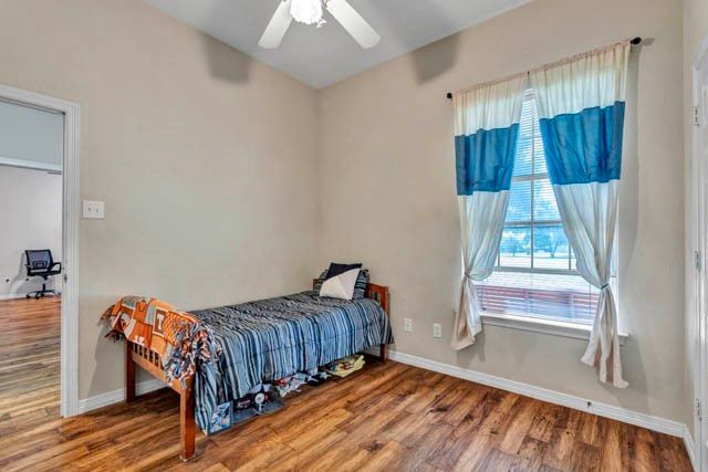 1411 Honeysuckle Ridge Court, Midlothian, TX 76065