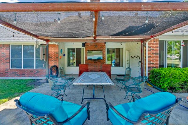 1411 Honeysuckle Ridge Court, Midlothian, TX 76065