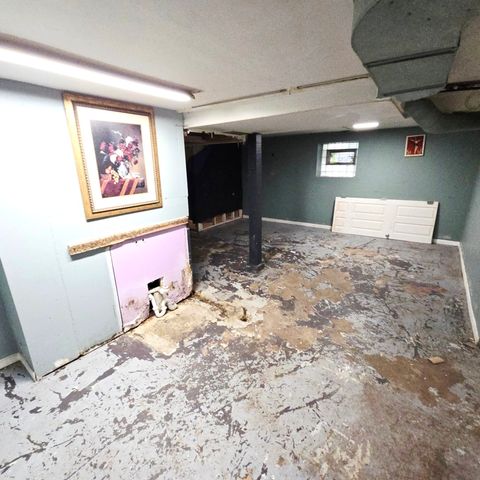 3750 W 65th Street, Chicago, IL 60629