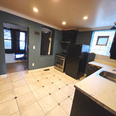 3750 W 65th Street, Chicago, IL 60629