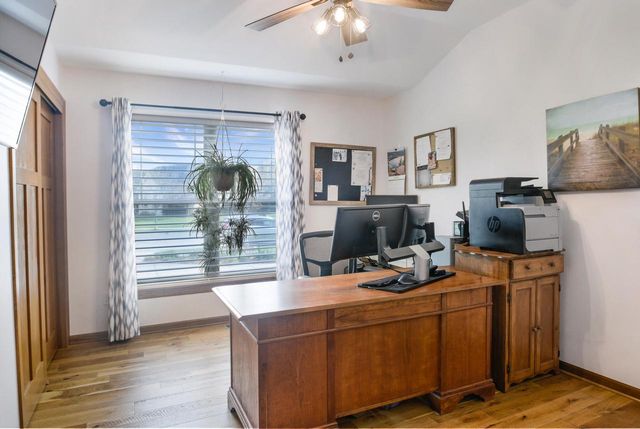 2986 Gateway AVENUE, Hartford, WI 53027
