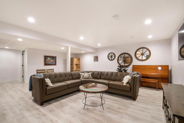 2986 Gateway AVENUE, Hartford, WI 53027