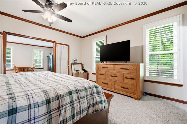 14 Woodclyffe Road, Hurricane, WV 25526