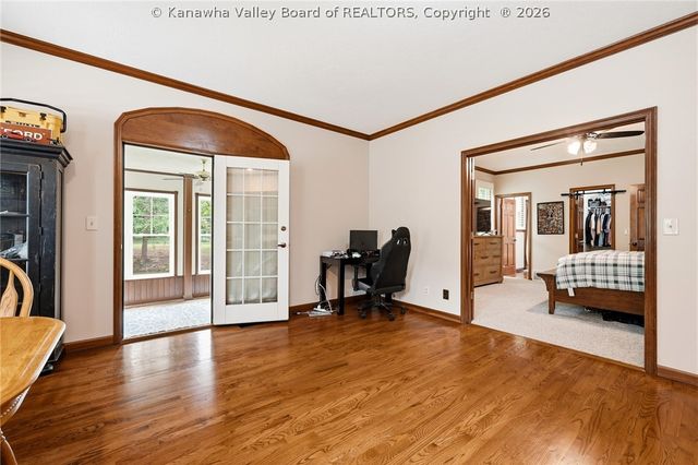 14 Woodclyffe Road, Hurricane, WV 25526