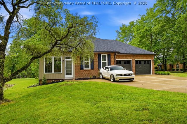 14 Woodclyffe Road, Hurricane, WV 25526