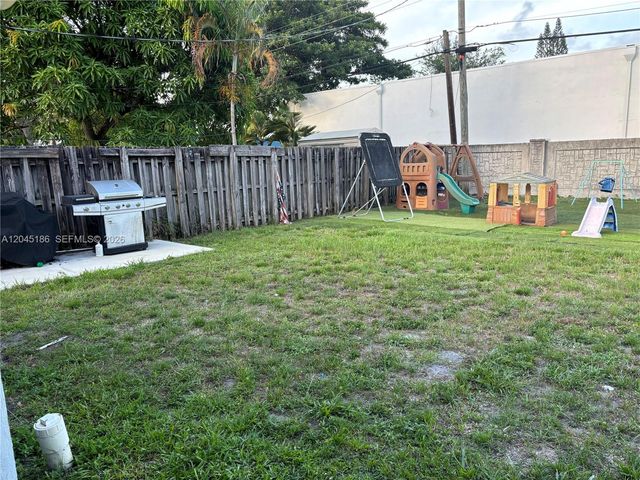 1332 SW 22nd Ave, Fort Lauderdale, FL 33312