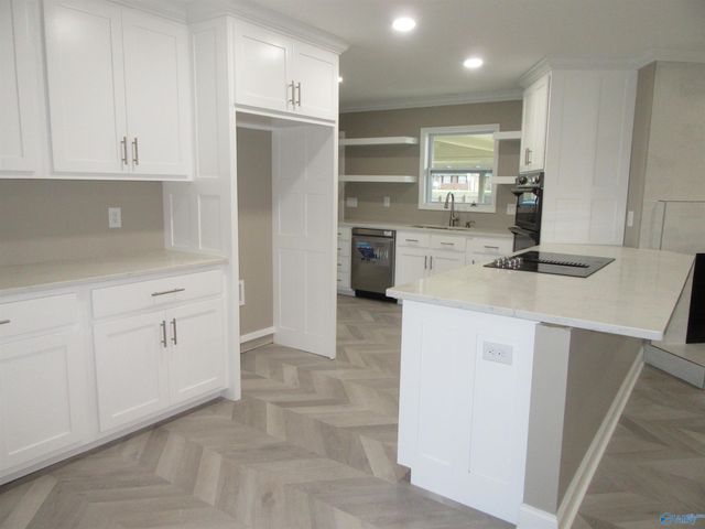 1701 Betty Street SW, Decatur, AL 35601