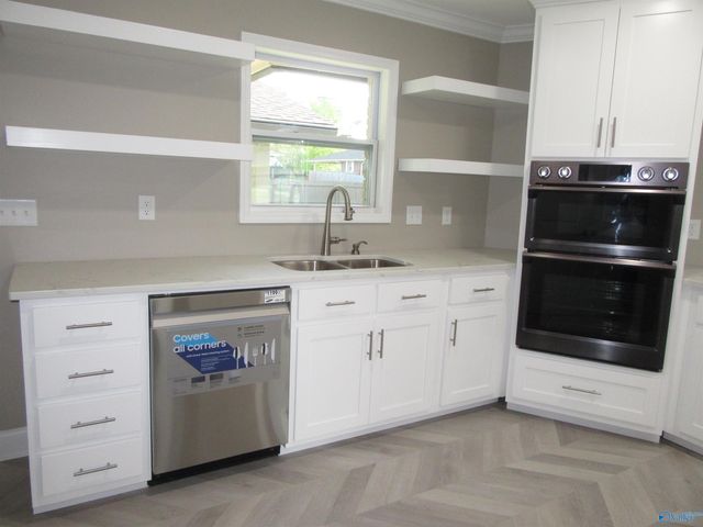 1701 Betty Street SW, Decatur, AL 35601