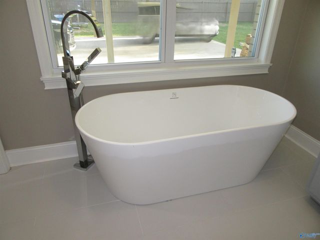 1701 Betty Street SW, Decatur, AL 35601