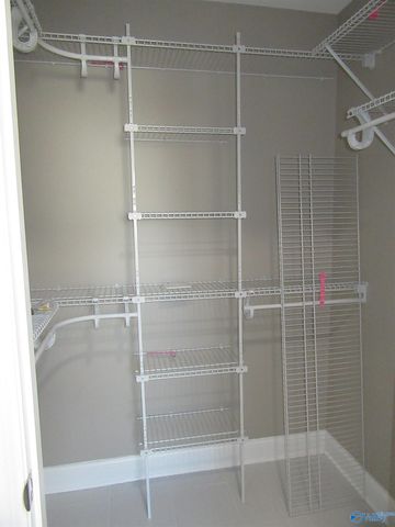 1701 Betty Street SW, Decatur, AL 35601