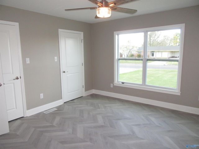 1701 Betty Street SW, Decatur, AL 35601