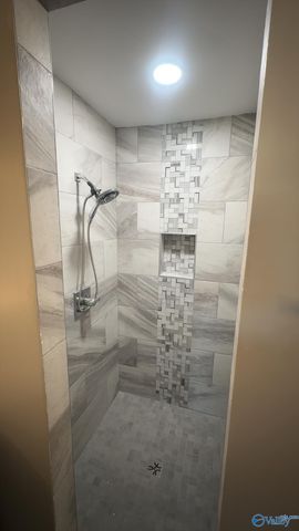 1701 Betty Street SW, Decatur, AL 35601