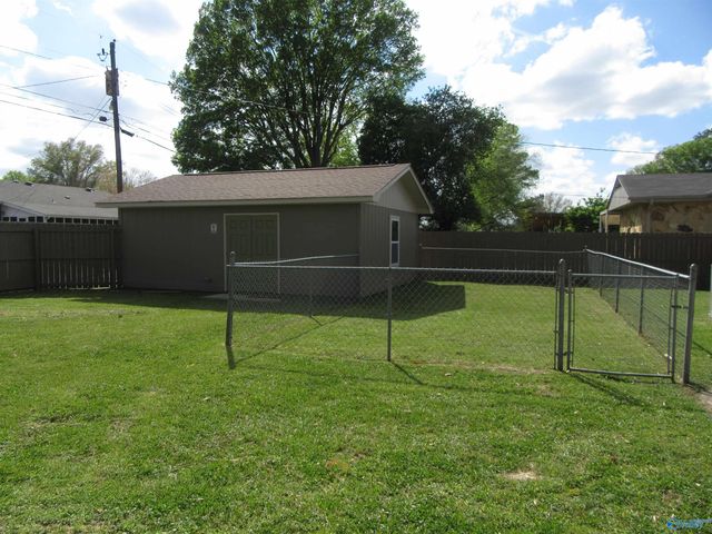 1701 Betty Street SW, Decatur, AL 35601