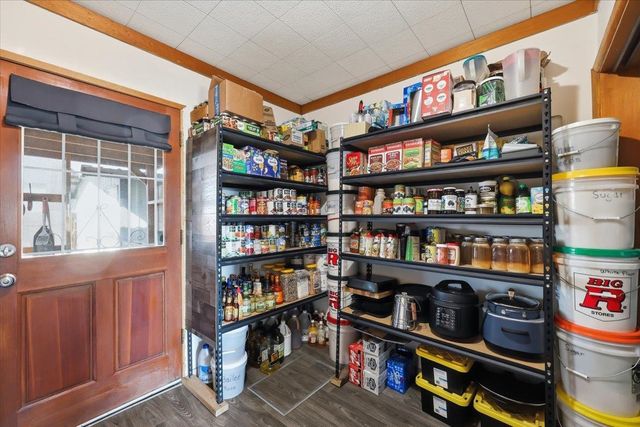 6024 S Craig Rd, Medical Lake, WA 99022