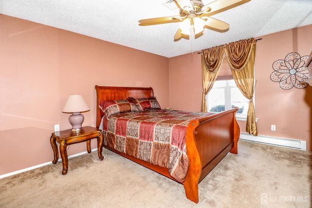 101-C Dogwood Plaza, Monroe, NJ 08831