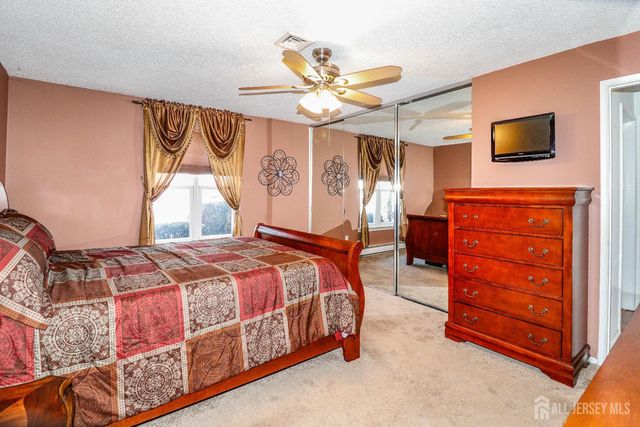 101-C Dogwood Plaza, Monroe, NJ 08831