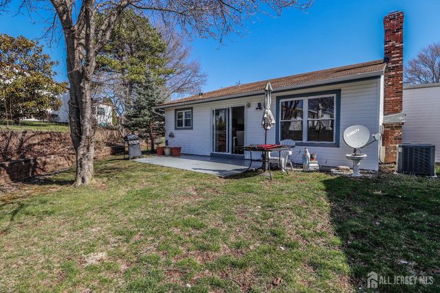 101-C Dogwood Plaza, Monroe, NJ 08831