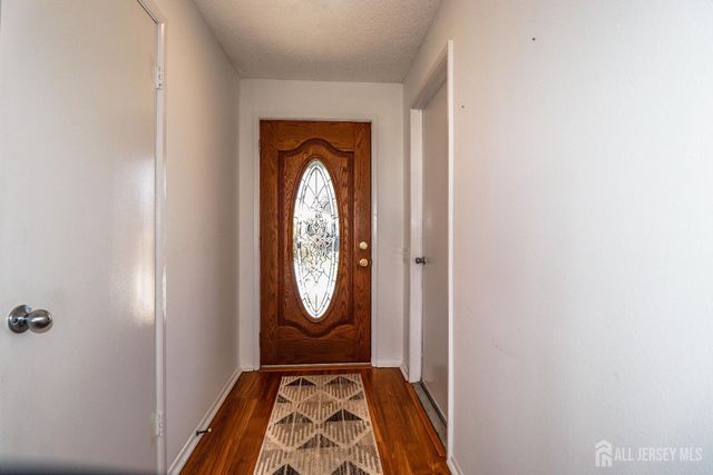 101-C Dogwood Plaza, Monroe, NJ 08831