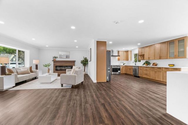 432 8th Avenue, Menlo Park, CA 94025